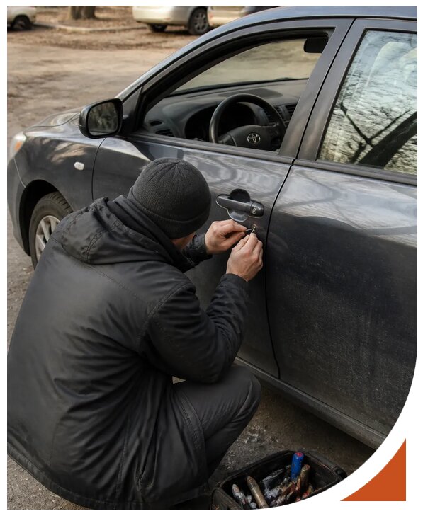 Профессиональное вскрытие автомобиля Тойота без повреждений в Узловой